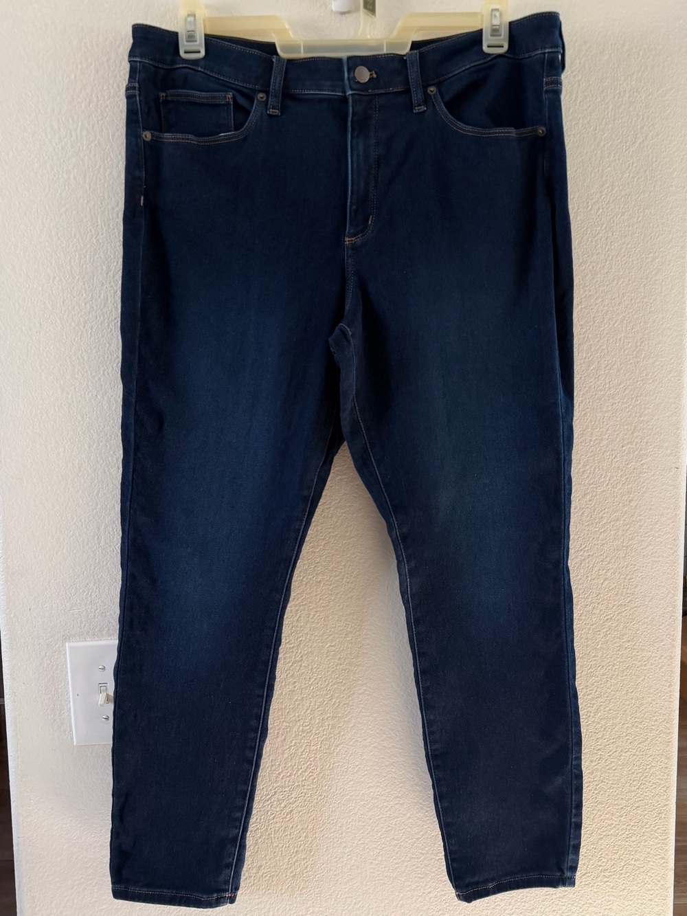 Woman’s Dark Wash High Rise Skinny Stretch Jeans size 18/34R